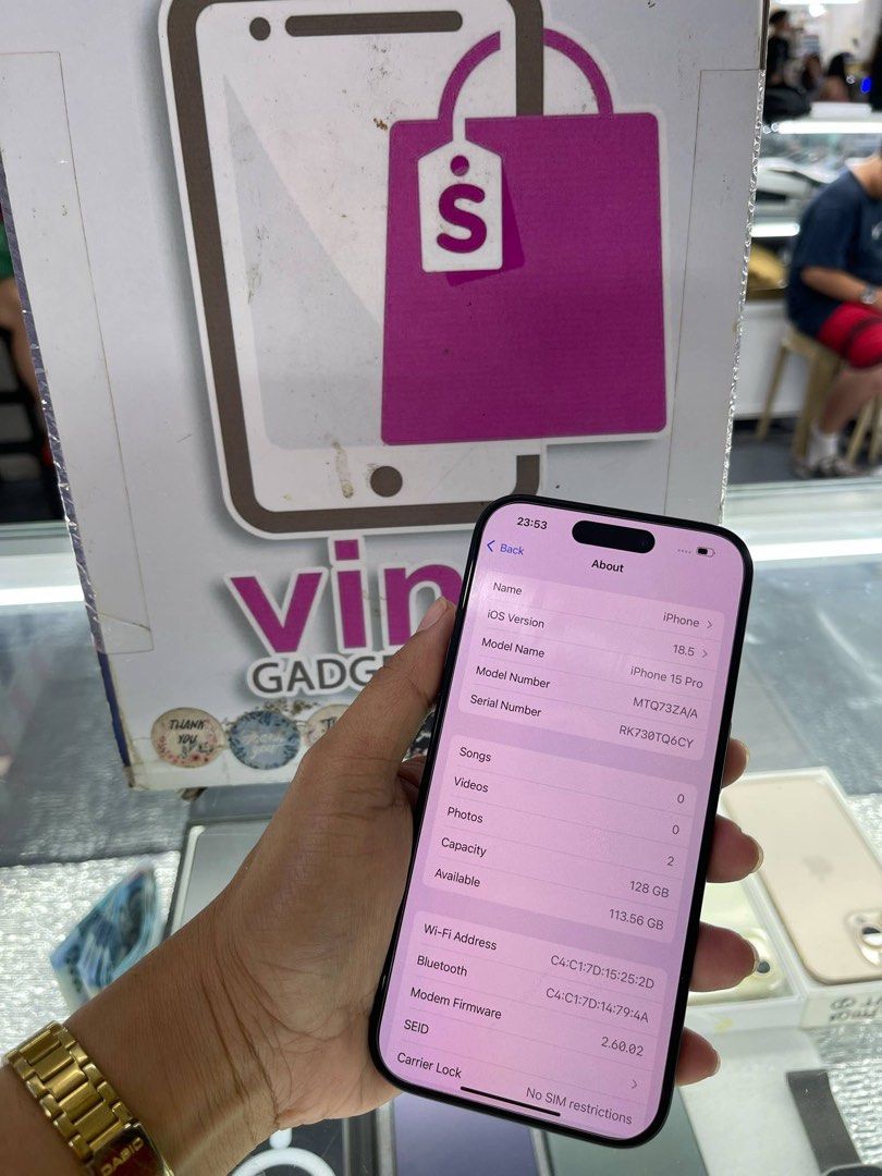 iphone 15 pro 128gb dual sim 2ndhand (Category: iPhone 15 Series) located in Cainta. Submitted by vine_gadget_shop (Listing ID 1371054518, Image 2). Description: iphone 15 pro 128gb dual sim 2ndhand hk variant factory unlocked with box and cord replaced pick up store greenhills shopping center we accept trade in we accepy credit card and ggives installment we do cod and door to door we ship nationwide for fast transaction call 09277368323 look fo