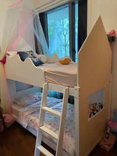 (Category: ) located in . Submitted by zoe_finn (Listing ID 1371052105, Image 1). Description: .