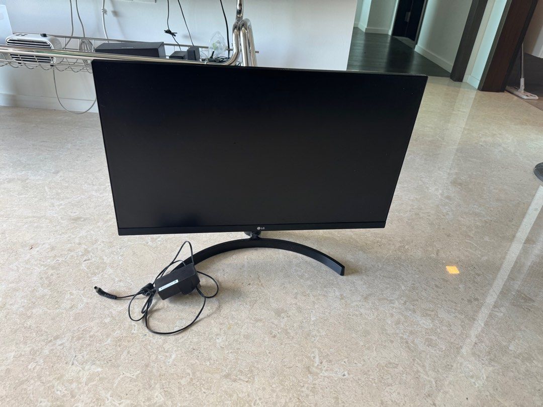 LG 27-inch 1080p Monitor with power cable (Category: Monitor Screens) located in Singapore. Submitted by 11316001216127 (Listing ID 1371002202, Image 1). Description: LG 27-inch monitor: 27MK600M-B Bought at 200SGD, barely used and now I am moving out soon and thus I sell at a strong discount. Class Full HD IPS LED Monitor with Radeon FreeSync™ (27 » Diagonal) .