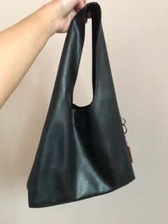 (Kategori: ) berada di . Dikirim oleh putrilayla (ID iklan 1370992565, Gambar 1). Deskripsi: .