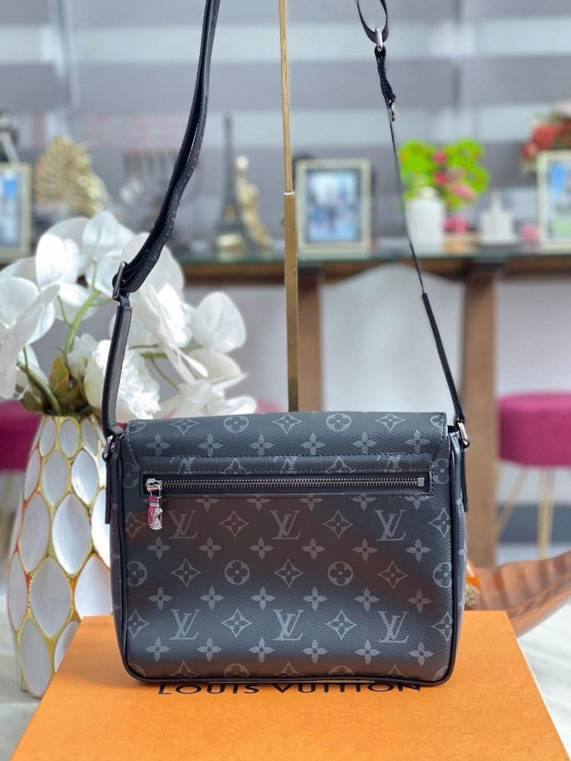 Louis Vuitton Eclipse District PM (Category: Luxury Bags & Wallets) located in Manila. Submitted by deiclacio_ (Listing ID 1371098242, Image 3). Description: .