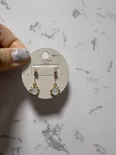 （分類：）位於 。 由 wooooo_wooo 提交（商品編號 1371073472，圖片 1）。簡介： 。