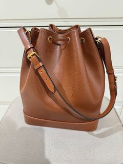 (Kategori: ) berada di . Dikirim oleh useditemsstore (ID iklan 1371105219, Gambar 1). Deskripsi: .