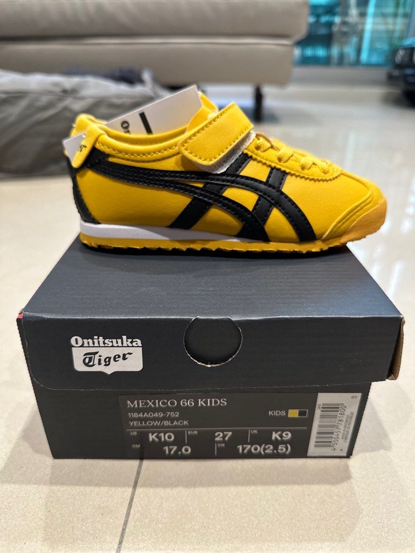 由 anchi.liu29 (刊登 ID 1371080158，圖片 1) 提交，位於 台北市 (Taipei) 的 全新日本購入Onitsuka Tiger 童鞋 (類別：嬰兒及兒童流行時尚)，說明：親友贈送，全新日本購入 尺寸US L10/17cm (台灣官網售價2280）。