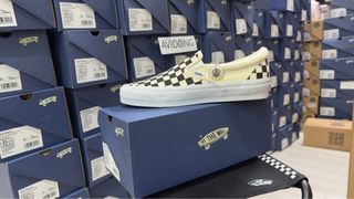 (Category: ) located in . Submitted by avid_kicks (Listing ID 1371113087, Image 1). Description: .