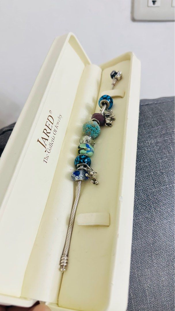 Pandora Bracelet with FREE CHARMS (Category: Bracelets) located in Quezon City. Submitted by emegurl (Listing ID 1371068220, Image 3). Description: .