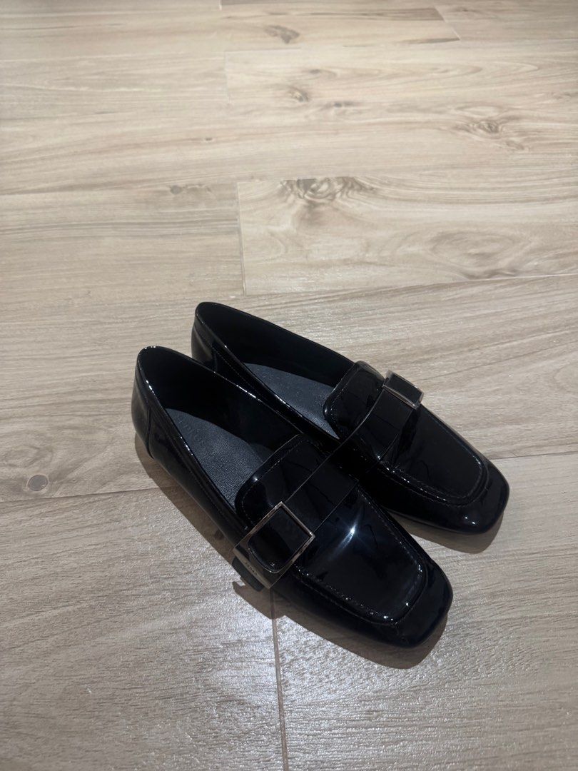 Pedro Loafers (Category: Loafers) located in Makati City. Submitted by lexyu (Listing ID 1371114099, Image 1). Description: Used once! Deculttering.