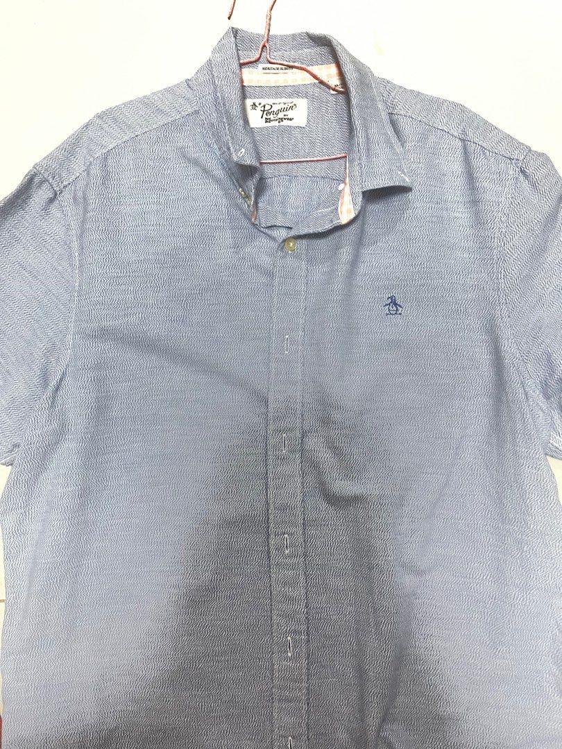 Penguin Polo buttondown (Category: Formal Shirts) located in Pasay City. Submitted by philippps (Listing ID 1371116283, Image 3). Description: Penguin Polo buttondown 10/10 condition Used twice lang Xl slim fir on tag Large fit 22x28.