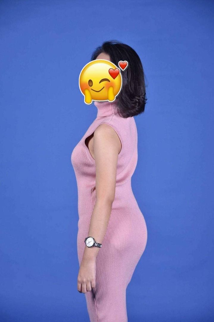 Pink turtleneck sleeveless elegant long dress (Category: Evening dresses & gowns) located in Taytay. Submitted by decluttering_ce (Listing ID 1371084621, Image 1). Description: • Used only once for creative shot last 2018 :) • knitted fabric, stretchy • MOP: bank transfer (bpi for qr code) maya & gcash • RFS: decluttering & need funds.