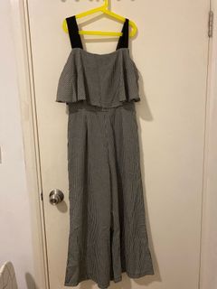 (Category: ) located in . Submitted by shoptinyseal (Listing ID 1371121941, Image 1). Description: .