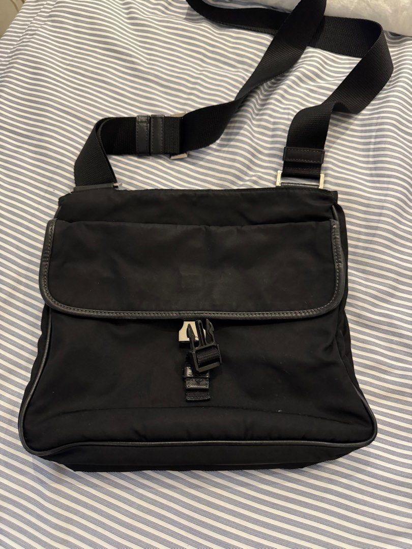 Prada sling bag (Category: Luxury Bags & Wallets) located in Makati City. Submitted by marckyboy (Listing ID 1371138925, Image 1). Description: Authentic prada bag.