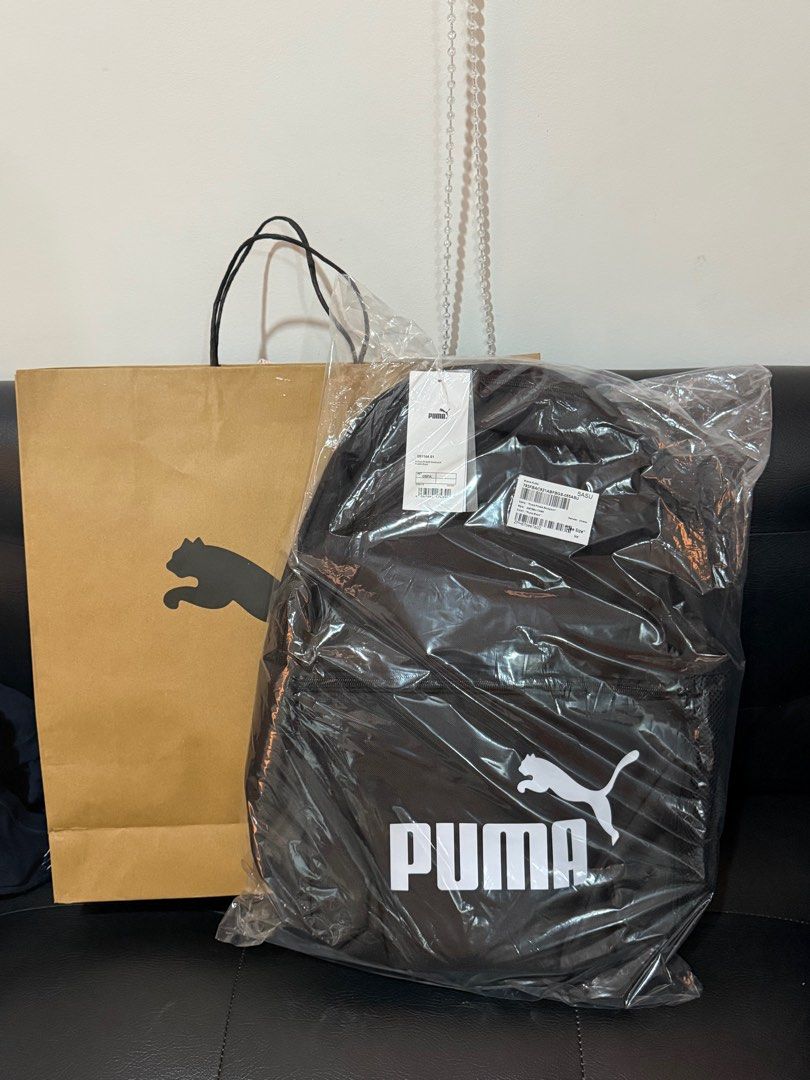 Puma Black Backpack (Category: Backpacks) located in Rodriguez. Submitted by eyakeya (Listing ID 1371004753, Image 1). Description: Never been opened. Brand new with tag. Sealed. RFS: Mali ng nabili na color.