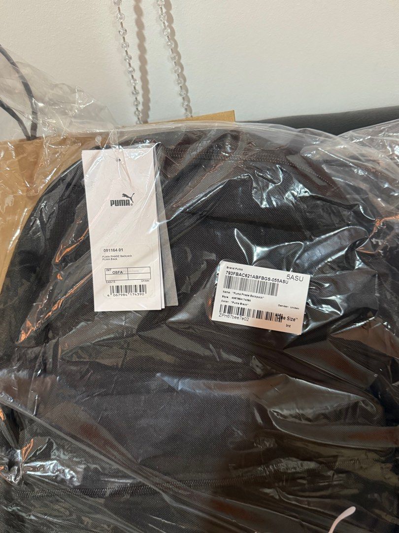 Puma Black Backpack (Category: Backpacks) located in Rodriguez. Submitted by eyakeya (Listing ID 1371004753, Image 2). Description: Never been opened. Brand new with tag. Sealed. RFS: Mali ng nabili na color.