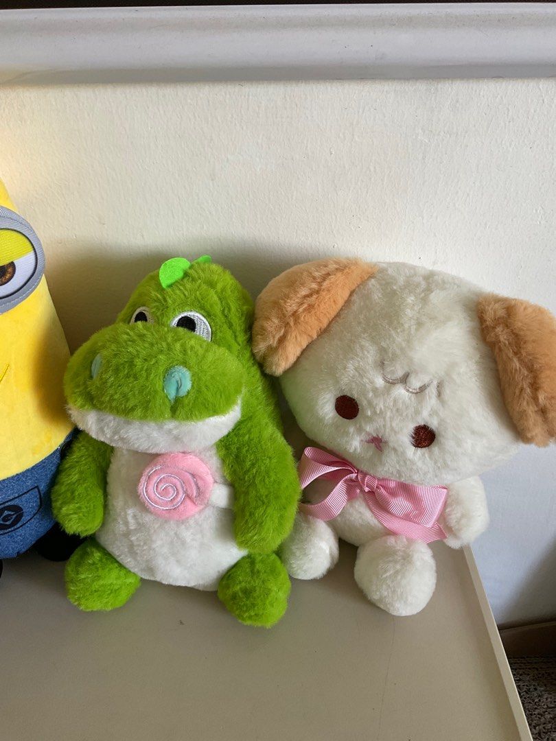Random Stuff toys (Category: Designer & Blind Box Toys) located in Rizal. Submitted by vienselle (Listing ID 1371041266, Image 3). Description: Take all Claw machine prizes .
