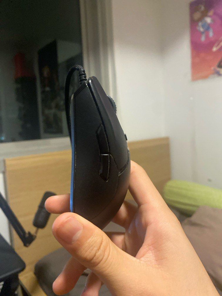 RAZER VIPER MINI (Category: Mouse & Mousepads) located in Singapore. Submitted by mhmha (Listing ID 1371104720, Image 2). Description: Works perfectly fine just one of the mouse buttons is kinda loose but everything works..