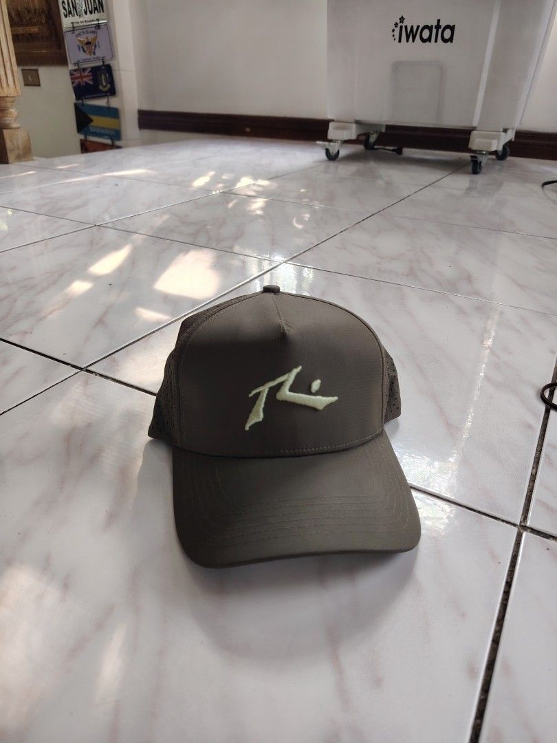 RUSTY SURFING CAP (Category: Caps & Hats) located in Quezon City. Submitted by rvco_stuff (Listing ID 1371068887, Image 3). Description: Surfing cap.