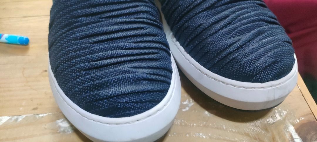 Authentic Salvatore Ferragamo Lucca 2 Sneakers (Category: Sneakers & Footwear) located in Manila. Submitted by ynah_ft (Listing ID 1371122139, Image 3). Description: Authentic Salvatore Ferragamo Lucca 2 Sneakers Complete with box, dust bag and authenticity card Unisex Wide for women Size 40 Used once. Very comfy. 5.5 UK .