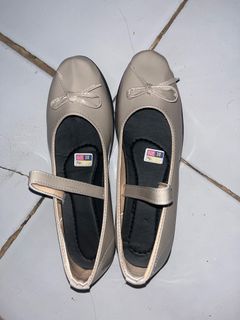 (Kategori: ) berada di . Dikirim oleh ptriiii11083825 (ID iklan 1371140024, Gambar 1). Deskripsi: .
