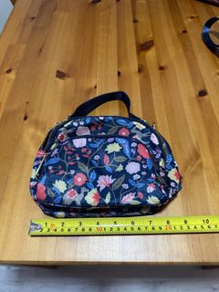 (Category: ) located in . Submitted by coach888 (Listing ID 1371089980, Image 1). Description: .