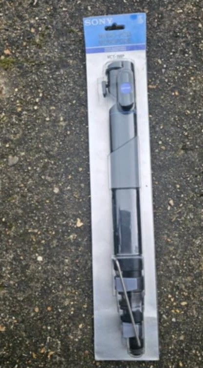 SONY VCT 1MP monopod (Category: Tripods & Monopods) located in San Mateo. Submitted by daddyB918 (Listing ID 1371109773, Image 1). Description: used SONY VCT 1MP monopod made in Japan, telescopic, light weight, easy to carry, Rare find.