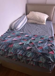 (Category: ) located in . Submitted by aclmovers (Listing ID 1371015893, Image 1). Description: .