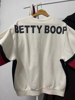 (Category: ) located in . Submitted by lockedthrift__ (Listing ID 1371155495, Image 1). Description: .