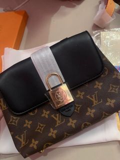 (Kategori: ) berada di . Dikirim oleh pastiterjual (ID iklan 1371162759, Gambar 1). Deskripsi: .