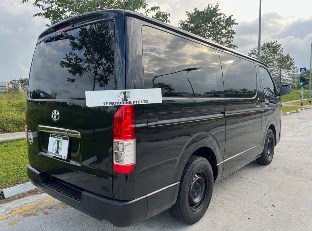 Toyota Hiace 2.8 Super GL Dark Prime Auto62885348555907114