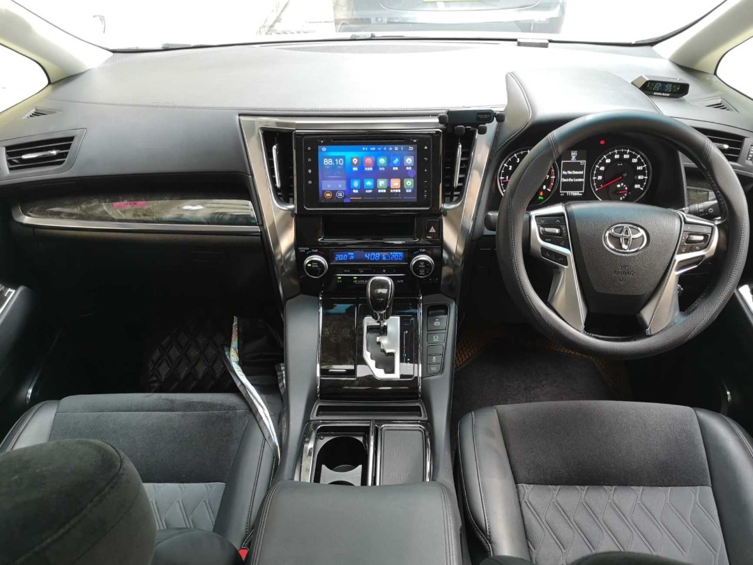 Toyota VELLFIRE 3.5 Auto62863173329281112