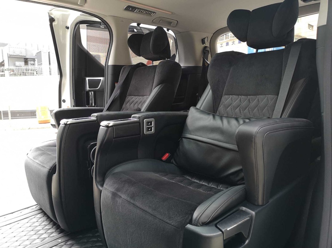 Toyota VELLFIRE 3.5 Auto62863173329281114