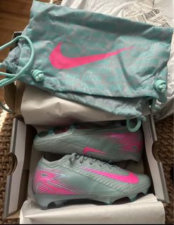 (Category: ) located in . Submitted by yungstroker (Listing ID 1371118483, Image 1). Description: .