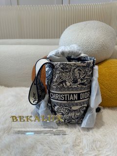 （分類：）位於 。 由 bekalux 提交（商品編號 1218283624，圖片 1）。簡介： 。