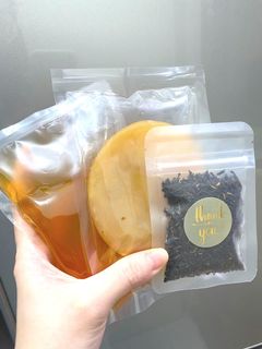 （分類：）位於 。 由 y.meowww 提交（商品編號 1371325306，圖片 1）。簡介： 。