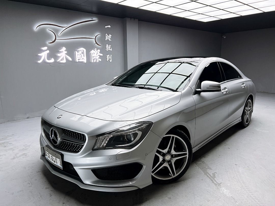 由 abc900616 (刊登 ID 1371304457，圖片 1) 提交，位於 新北市 (New Taipei) 的 2014 M-Benz CLA-Class CLA250 2.0 金屬銀 (類別：汽車出售)，說明：🚗2014 M-Benz CLA-Class CLA250 2.0 金屬銀 ⚠️來買車找阿吉 專業出擊⚠️ ✅里程保證：160000公里 ✨找阿吉甜甜價：54.8萬（新車售價223萬） ☎️24H服務：0980-528-993 記得找阿吉！（同Line） ❗️截圖來店找阿吉，讓阿吉有個服務的機會❗️ 「找阿吉全館全車系不限年份里程贈188天保固+開立足額發票」 ✨渦輪增壓/直列四缸，定速巡航/電動天窗/換檔撥片 🔥重點配備：後霧燈、後視鏡方向燈、LED日行燈、HID氙氣頭燈、空力套件、方向盤快控鍵、換檔撥片、分區溫控、雙前座跑車座椅、駕駛座電動調整、駕駛座位置記憶、駕駛座電動腰靠調整、右前座電動調整、右前座位置記憶、右前座電動腰靠調整、後座分離倒覆、6只揚聲器。 �