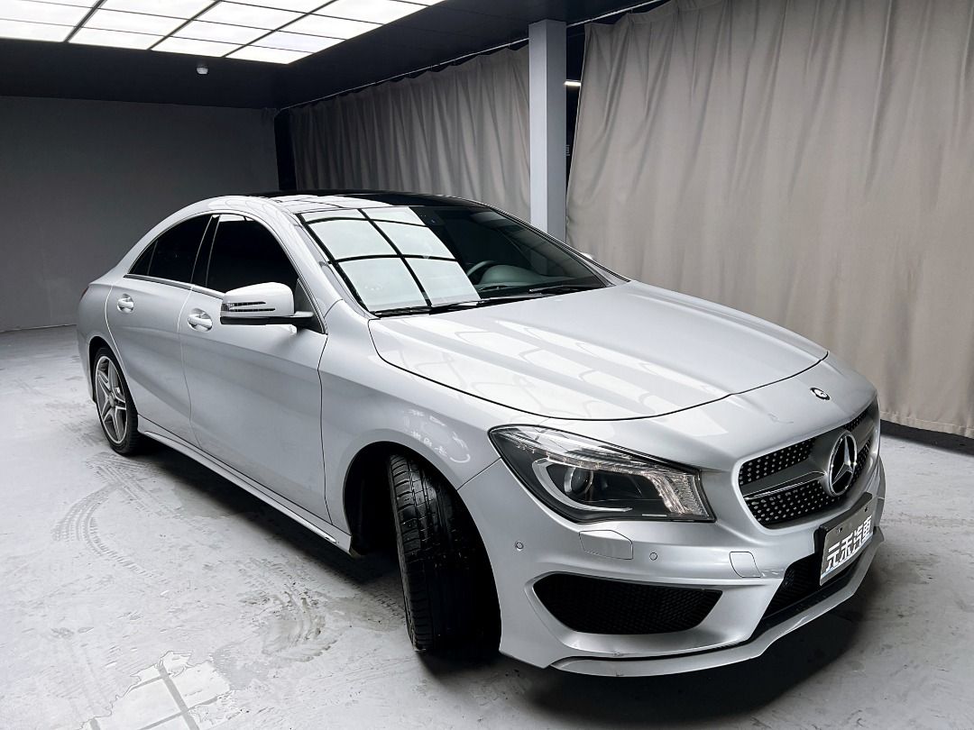 由 abc900616 (刊登 ID 1371304457，圖片 2) 提交，位於 新北市 (New Taipei) 的 2014 M-Benz CLA-Class CLA250 2.0 金屬銀 (類別：汽車出售)，說明：🚗2014 M-Benz CLA-Class CLA250 2.0 金屬銀 ⚠️來買車找阿吉 專業出擊⚠️ ✅里程保證：160000公里 ✨找阿吉甜甜價：54.8萬（新車售價223萬） ☎️24H服務：0980-528-993 記得找阿吉！（同Line） ❗️截圖來店找阿吉，讓阿吉有個服務的機會❗️ 「找阿吉全館全車系不限年份里程贈188天保固+開立足額發票」 ✨渦輪增壓/直列四缸，定速巡航/電動天窗/換檔撥片 🔥重點配備：後霧燈、後視鏡方向燈、LED日行燈、HID氙氣頭燈、空力套件、方向盤快控鍵、換檔撥片、分區溫控、雙前座跑車座椅、駕駛座電動調整、駕駛座位置記憶、駕駛座電動腰靠調整、右前座電動調整、右前座位置記憶、右前座電動腰靠調整、後座分離倒覆、6只揚聲器。 �