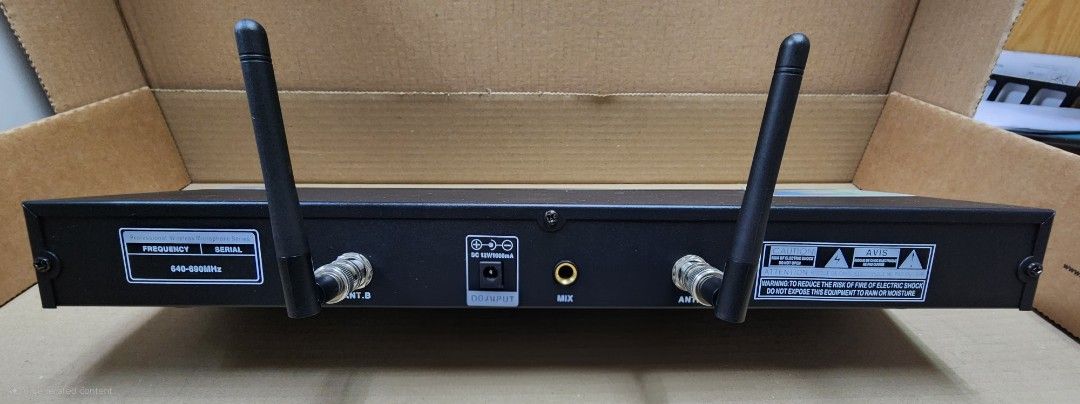 2 x Wireless Microphones with Receiver62863061794306113