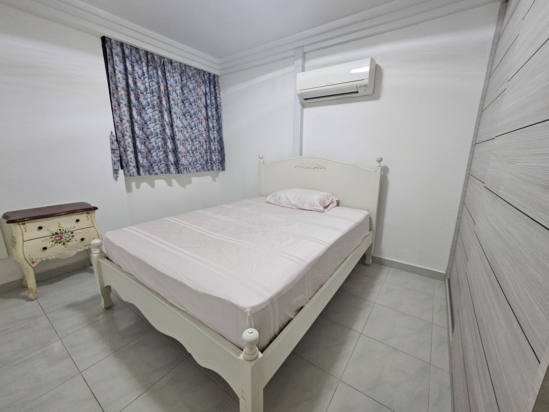 (Category: ) located in . Submitted by movinginout (Listing ID 1371202146, Image 1). Description: .