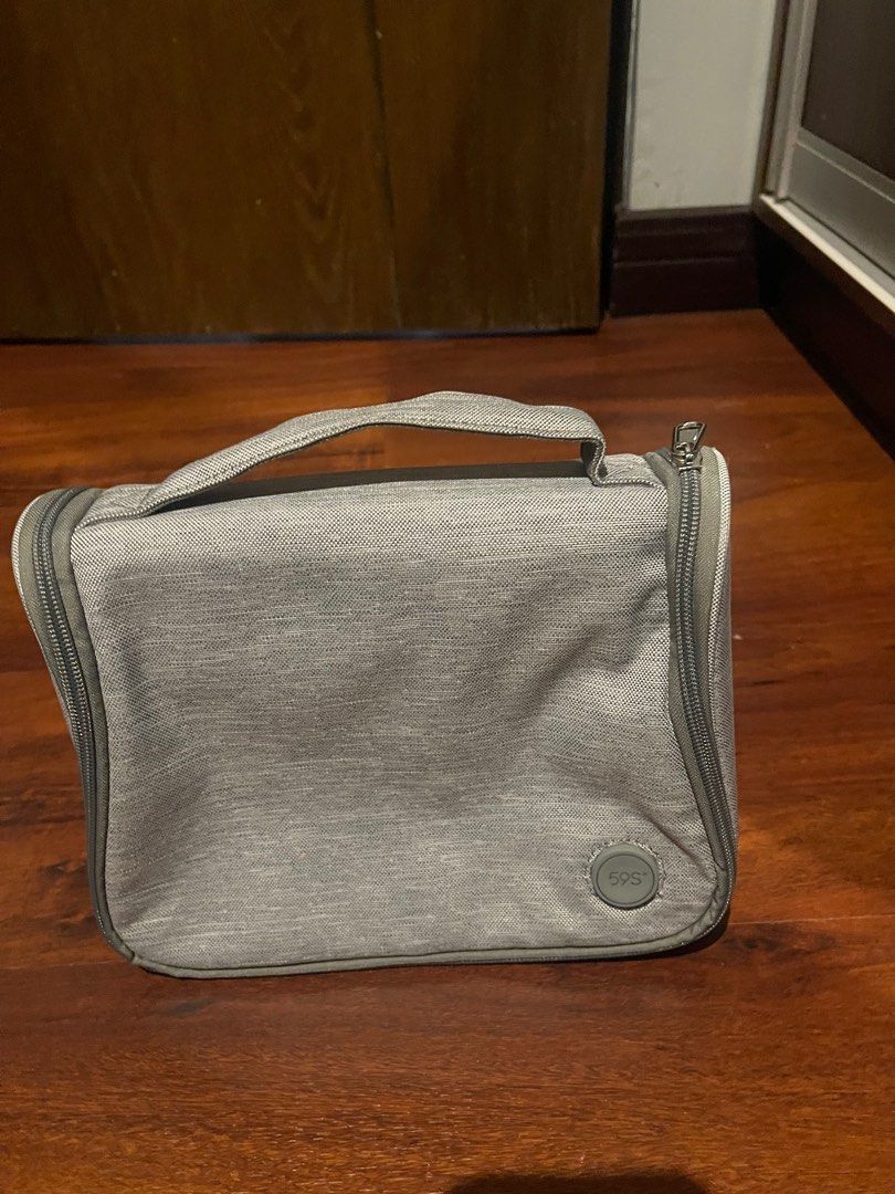 59S UV sterilizer bag (Category: Diaper Bags & Wetbags) located in Quezon City. Submitted by llimc (Listing ID 1371210645, Image 1). Description: 59 S UV bag.