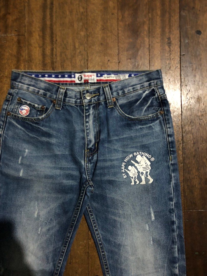 AAPE PANTS (Category: Jeans) located in Manila. Submitted by mariellathrift (Listing ID 1371330649, Image 1). Description: AUTHENTIC AAPE PANTS.