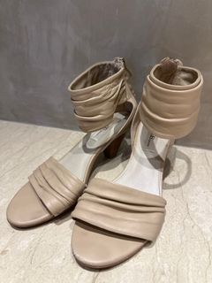 由 fdfdfd0721 (刊登 ID 1371174401，圖片 1) 提交，位於 的 (類別：)，說明：。