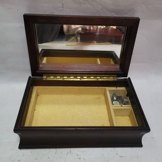 Jewelry box For Sale | Shelves, Cabinets & Racks | Carousell Malaysia