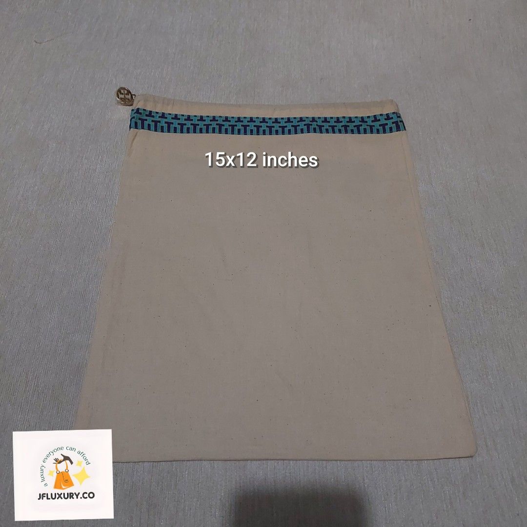 Authentic Tory Burch dust bag 15x12 inches (Category: Luxury Bags & Wallets) located in Manila. Submitted by jfluxury.co (Listing ID 1371213345, Image 1). Description: excellent condition no flaws bought in Japan 🇯🇵 💯% Authentic. 😊 Money back guarantee. 😊 Clean and ready to use na..