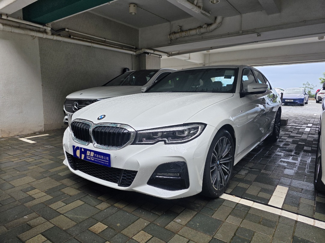 BMW 330i M SPORT Auto628631727886101124