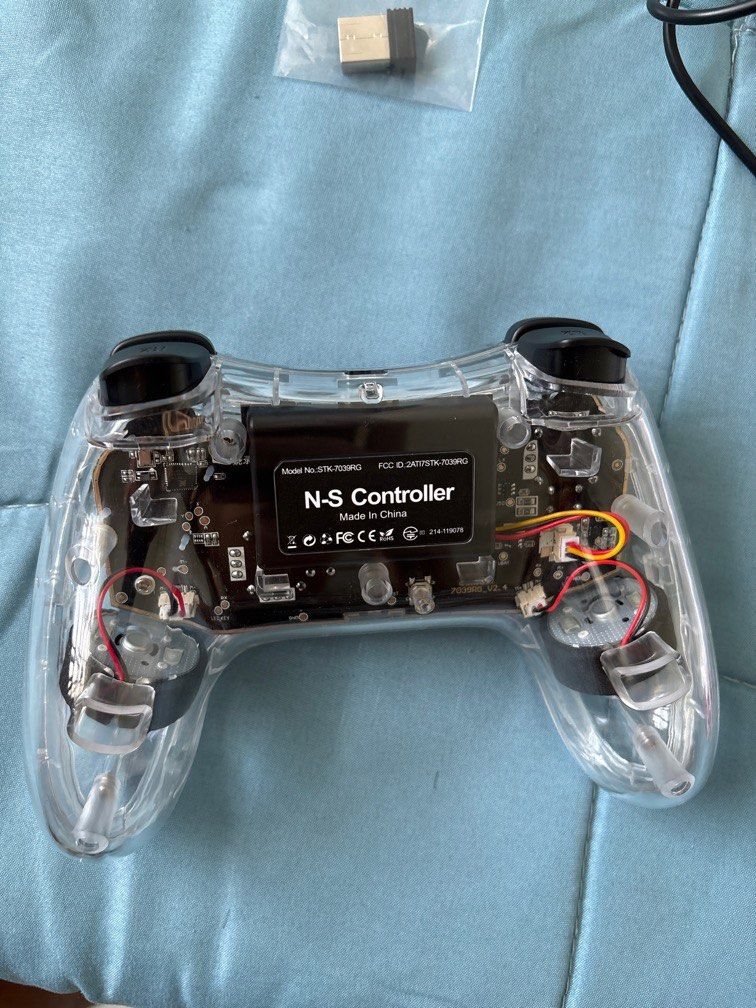 brandless LED controller (Category: Controllers) located in Singapore. Submitted by u.n.k.l.e (Listing ID 1371254217, Image 2). Description: LED controller no box! used only one time comes with manual .