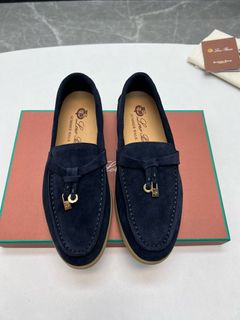 (Category: ) located in . Submitted by shoes_locker (Listing ID 1371203145, Image 1). Description: .