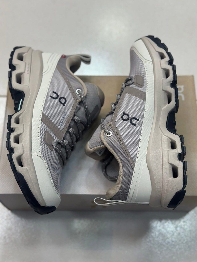 Cloudrock cloudtec (Category: Sneakers) located in Paranaque City. Submitted by baniamenrhyan (Listing ID 1371187571, Image 2). Description: .