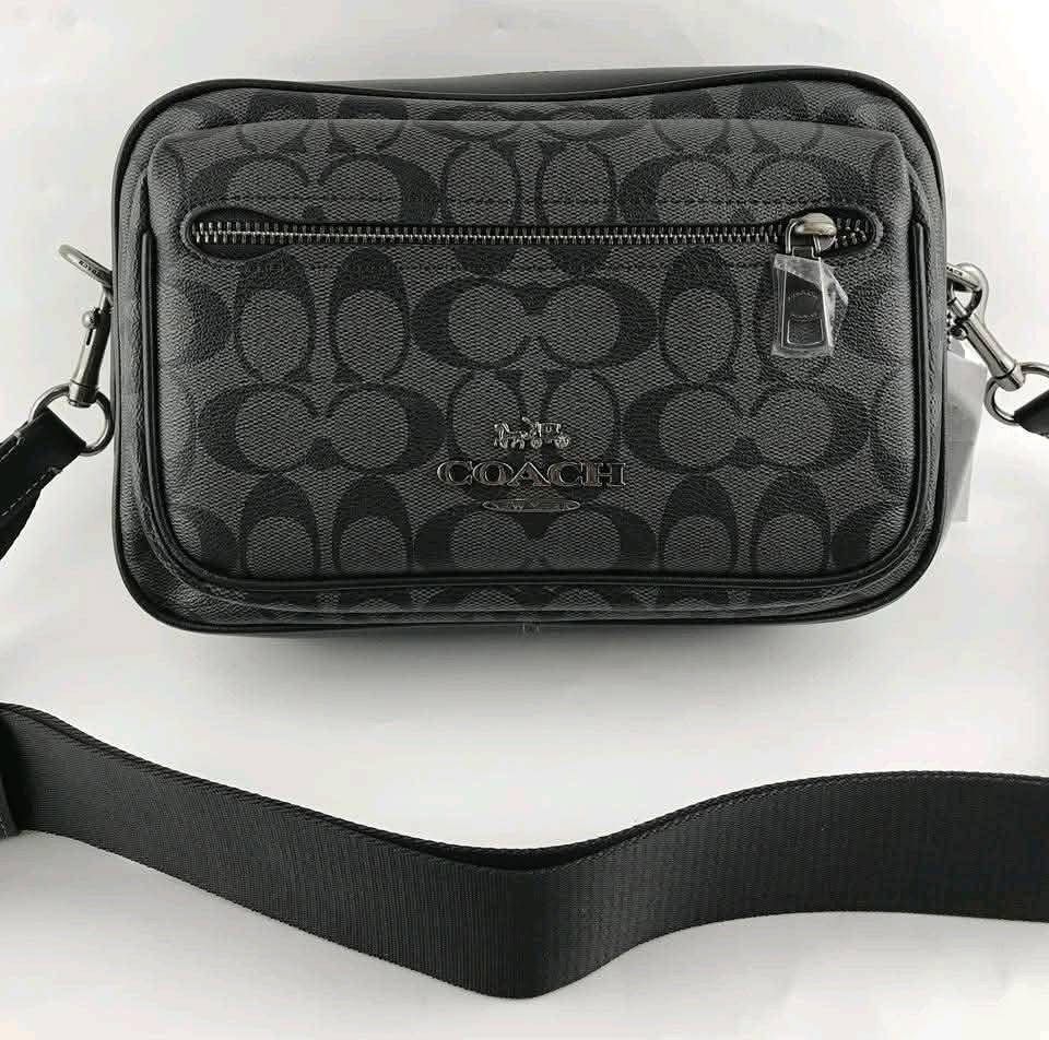 Coach Elias Crossbody (Category: Luxury Bags & Wallets) located in Manila. Submitted by msddirectfactoryoutlet (Listing ID 1371314877, Image 3). Description: .