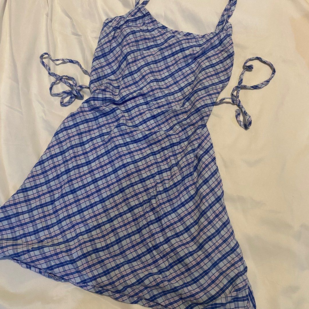 COTTON ON plaid blue mini sundress (Category: Dresses) located in Quezon City. Submitted by ilybianca (Listing ID 1371323853, Image 3). Description: comes with strings to cinch your waist hehe super cute dress perfect to wear in this summer weather !!!! size: XXS on tag length: ~24in dm me i’ll accommodate requests for additional measurements and photos :)) gcash + jnt , lalamove.