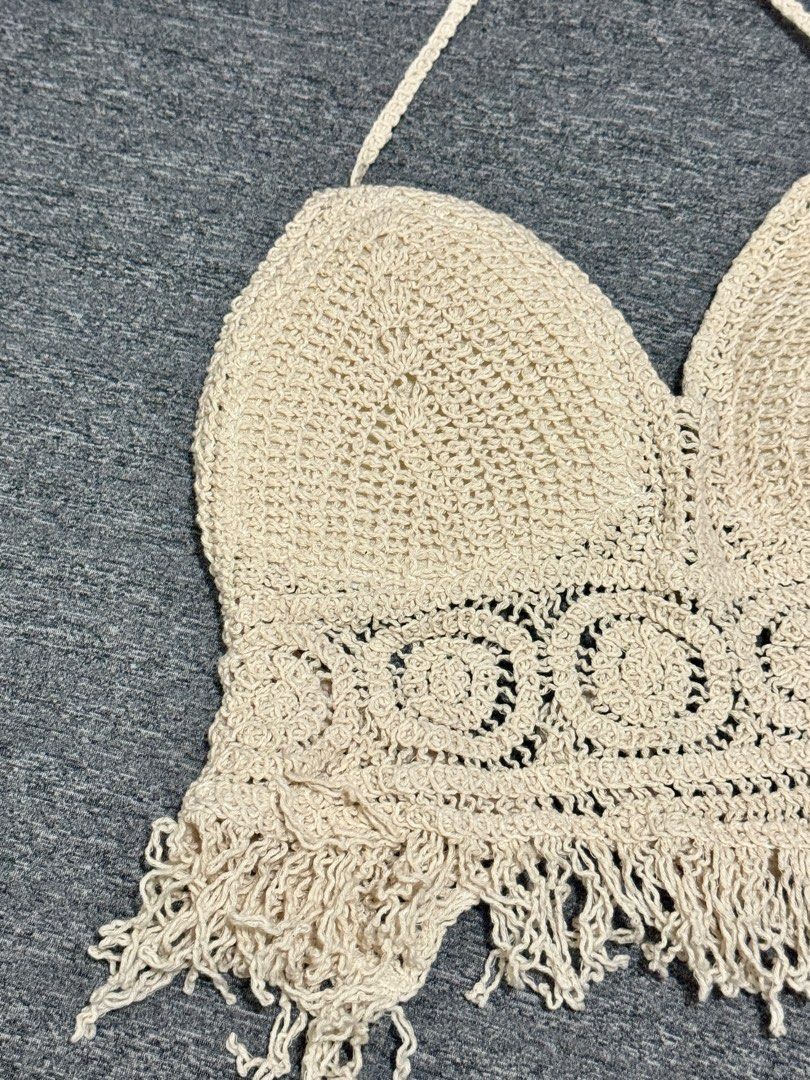 Crochet halter bikini top (Category: Bikinis & Swimsuits) located in San Pedro. Submitted by graeeee (Listing ID 1371277705, Image 2). Description: bought in boracay, used once.