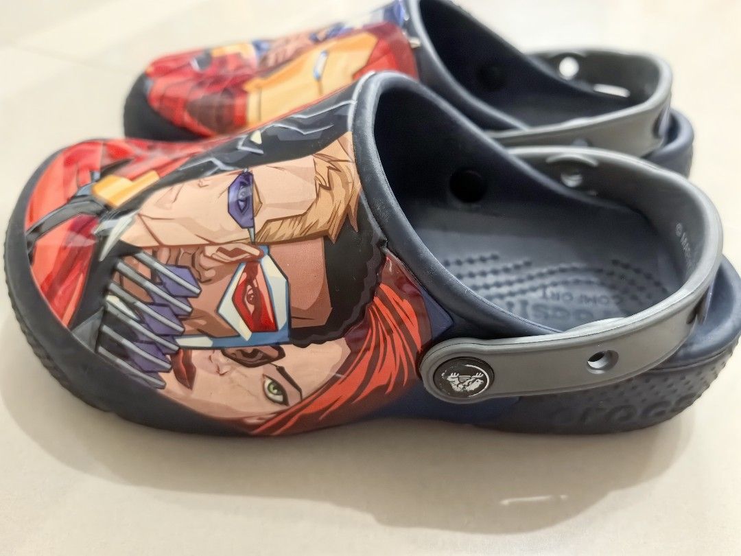 Crocs Avengers bought in Singapore (Category: Babies & Kids Fashion) located in Malolos. Submitted by candy_ed (Listing ID 1371194373, Image 3). Description: Crocs Avengers for kids size J2 bought in Singapore. Lighy used. Super tibay nito at naalagaan..
